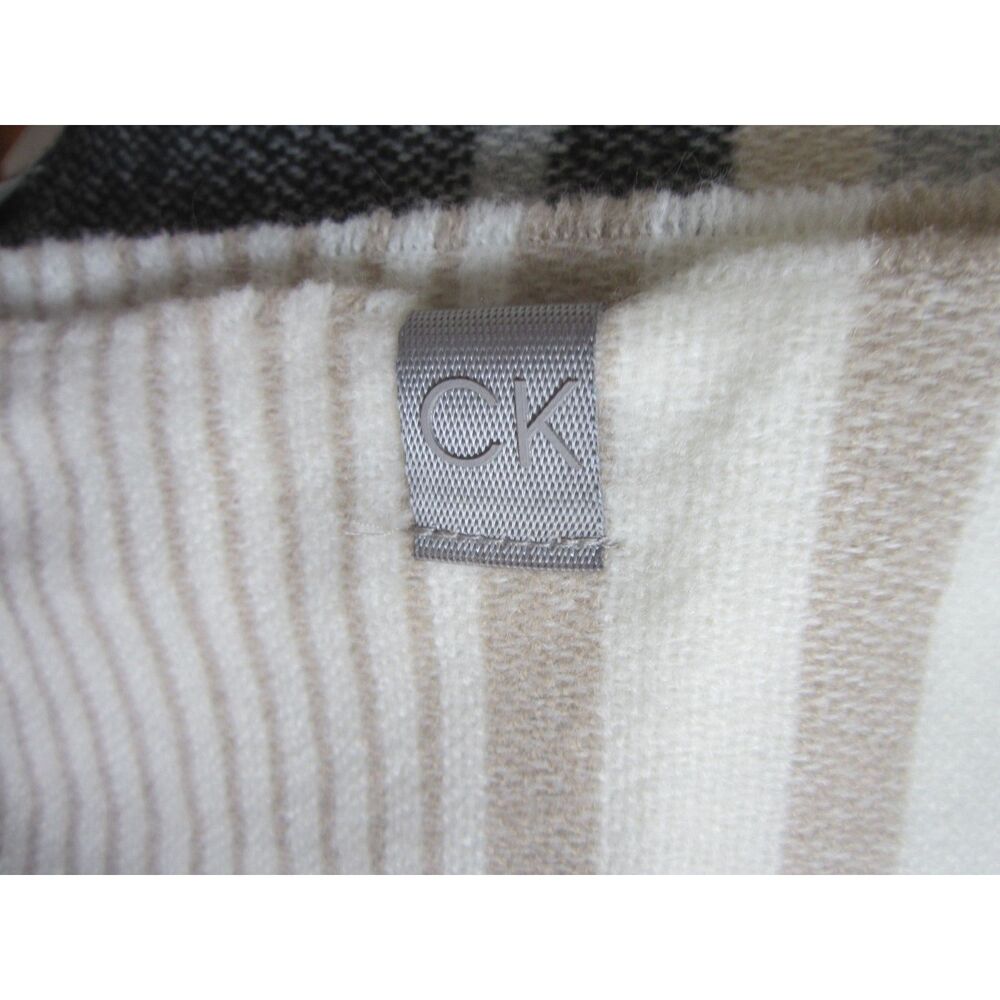 NEW CALVIN KLEIN GRAY - BEIGE & BLACK  FRINGED SCARF SUPER SOFT LARGE SIZE 24x76 - Picture 4 of 5